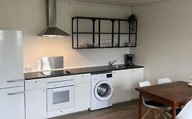 Vv Apartments 50,1